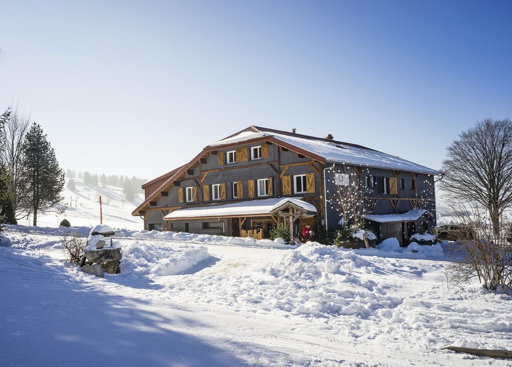 Hotel Le Manoir Des Montagnes Les Rousses Exteriör bild