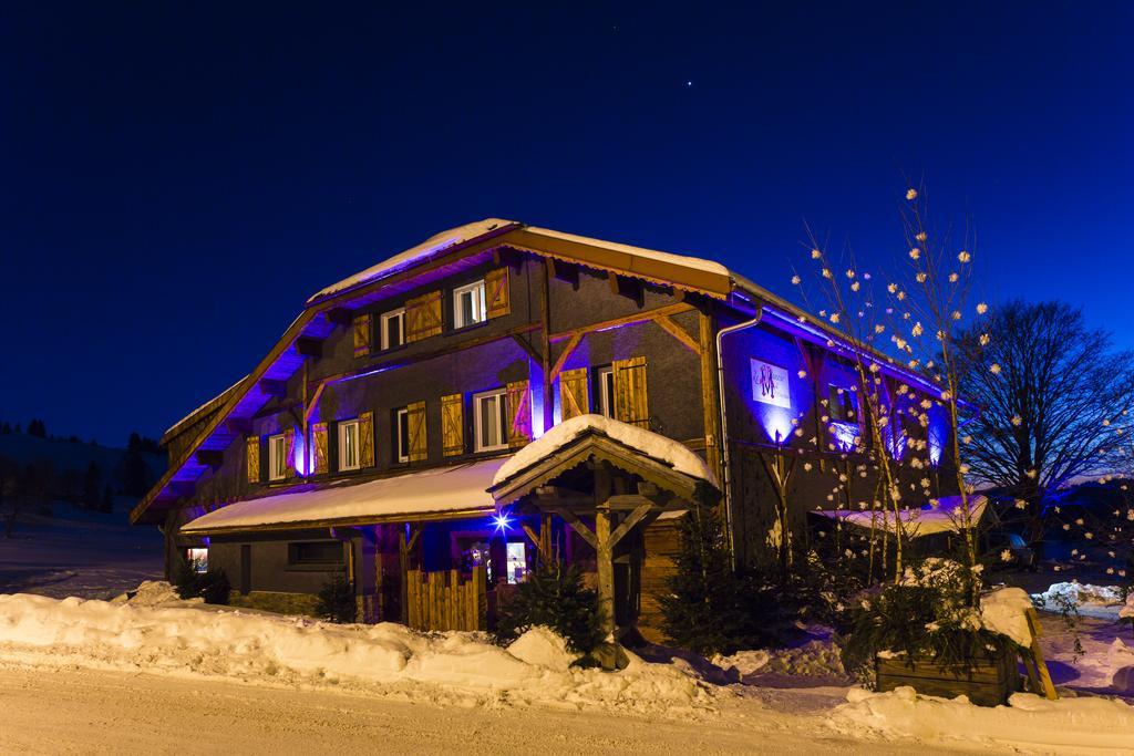 Hotel Le Manoir Des Montagnes Les Rousses Exteriör bild