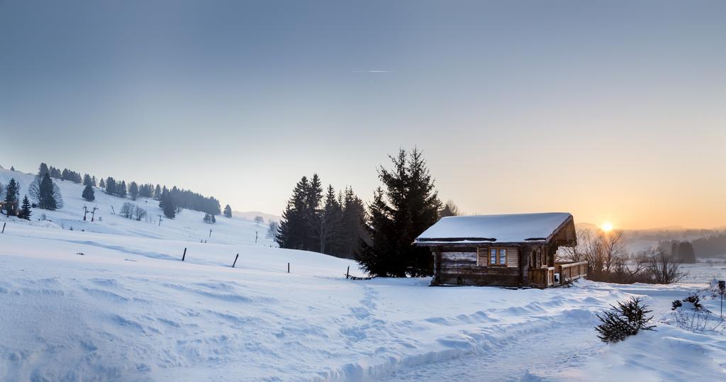 Hotel Le Manoir Des Montagnes Les Rousses Exteriör bild